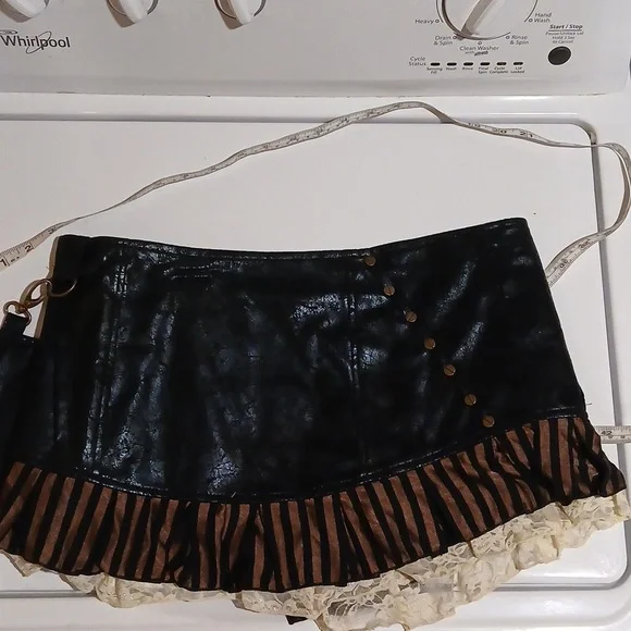 3 piece spirit Halloween costume - Picture 2 of 10